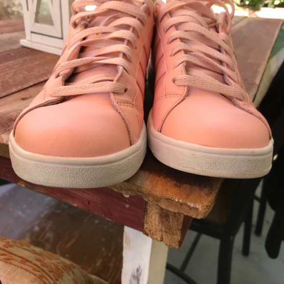 Women 100% Genuine Leather Adidas Light Pink Sneakers Size 9 - Picture 4 of 9